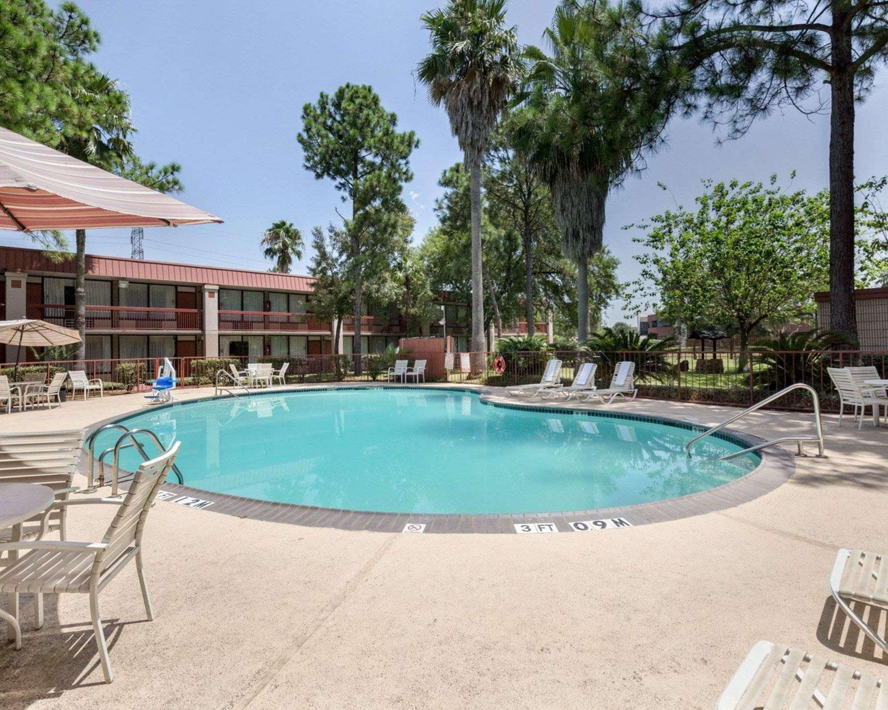 Greentree Hotel & Extended Stay I-10 Fwy Houston, Channelview, Baytown Exterior photo