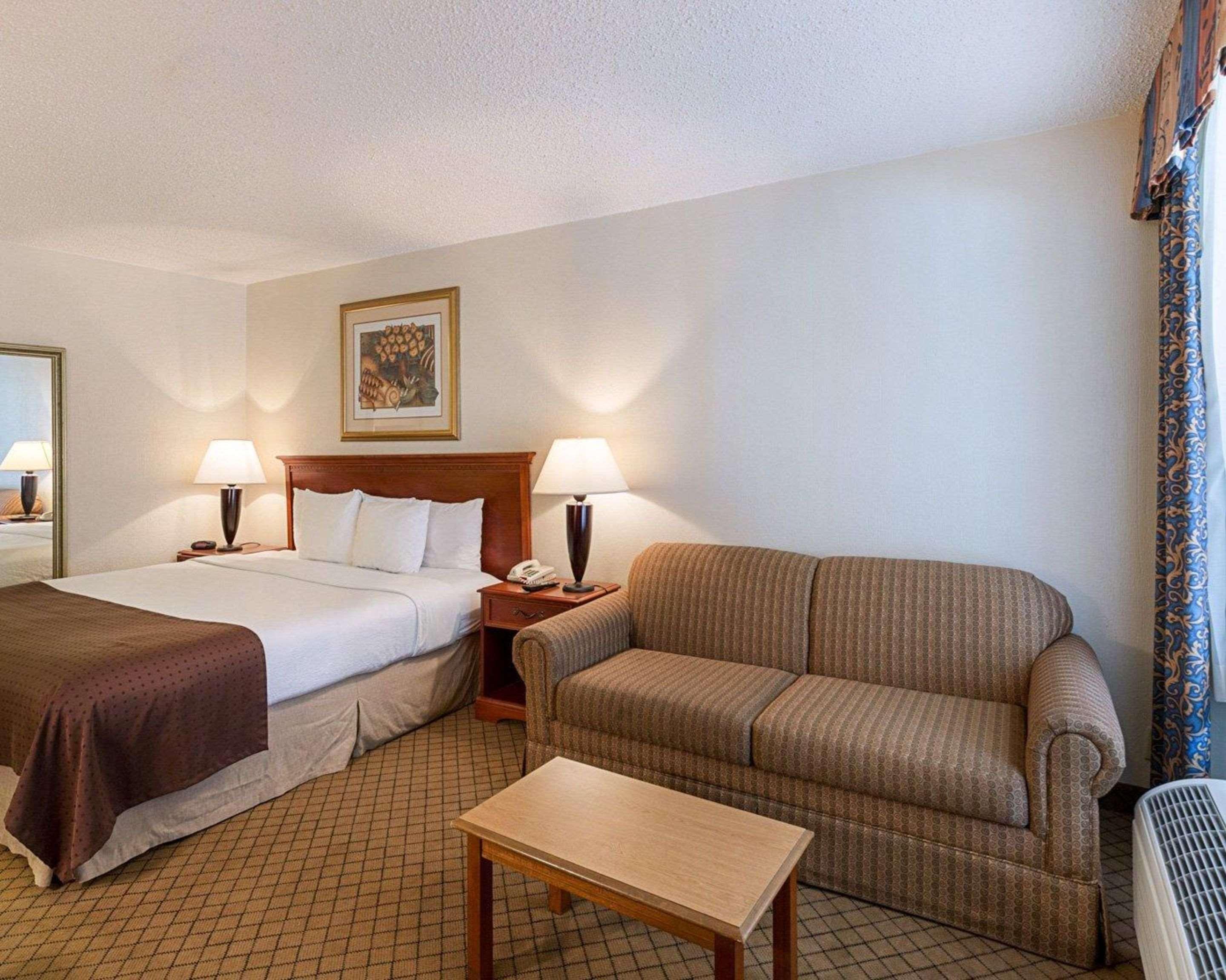 Greentree Hotel & Extended Stay I-10 Fwy Houston, Channelview, Baytown Exterior photo